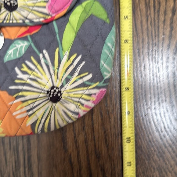 Vera Bradly Zippered Crossbody Floral Bag - Picture 10 of 10